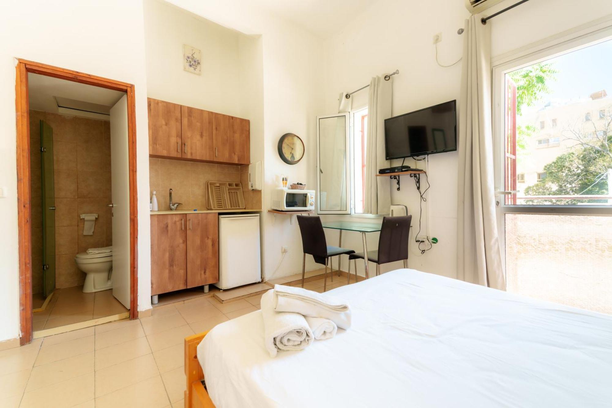 Hotel Loui Talpiot Хайфа Экстерьер фото
