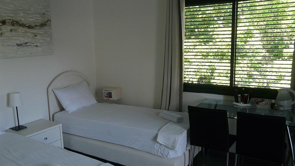 Hotel Loui Talpiot Хайфа Экстерьер фото