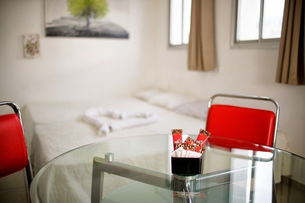 Hotel Loui Talpiot Хайфа Экстерьер фото